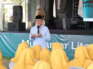 Zulhas Dorong Pengelolaan Sampah di Pesantren Jadi Contoh bagi Daerah