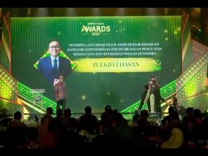 Zulhas Raih detikSumatera Awards Atas Kepemimpinan Strategis Ketahanan Pangan