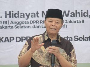 HNW Minta Pemerintah Benahi Sistem Desil, Khawatir Bansos Tak Tepat Sasaran