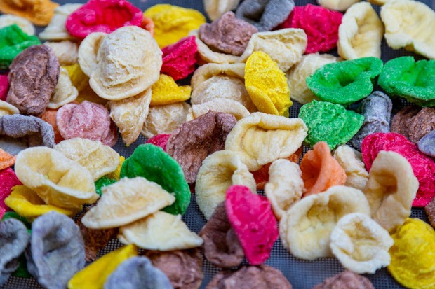 Orecchiette adalah pasta khas Bari yang berarti telinga kecil dalam bahasa Italia. Bentuknya yang cekung membuatnya mampu menampung saus dan menjadi bagian penting dari kuliner Puglia.