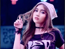 Lagu Selain Donatur Dilarang Ngatur Meledak, Pawzia Jadi Punya Fanbase