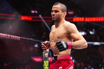 Hasil UFC Shanghai: Umar Nurmagomedov Kalah KO