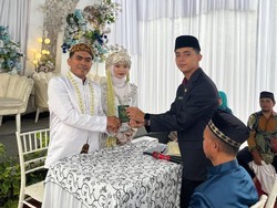 Penghulu Gen Z Alfin Viral, Kenalkan Program KUA dengan Gaya Anak Muda