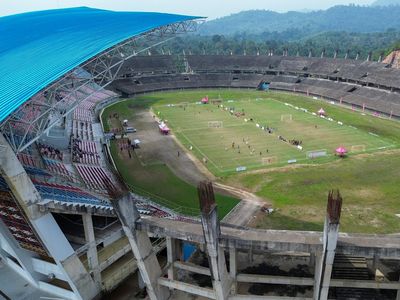Lama Terbengkalai, Stadion Utama Sumbar Bakal Dihidupkan