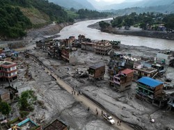 Update Banjir Bandang Nepal-Tibet: Korban Tewas Capai 734 Orang
