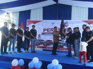 Gubernur Herman Deru Dorong Masyarakat Sumsel Beralih ke Mobil Listrik