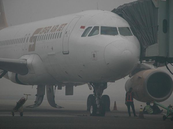 Kabut Asap Makin Pekat, Penerbangan Bandara Tjilik Riwut Terpaksa Dibatalkan