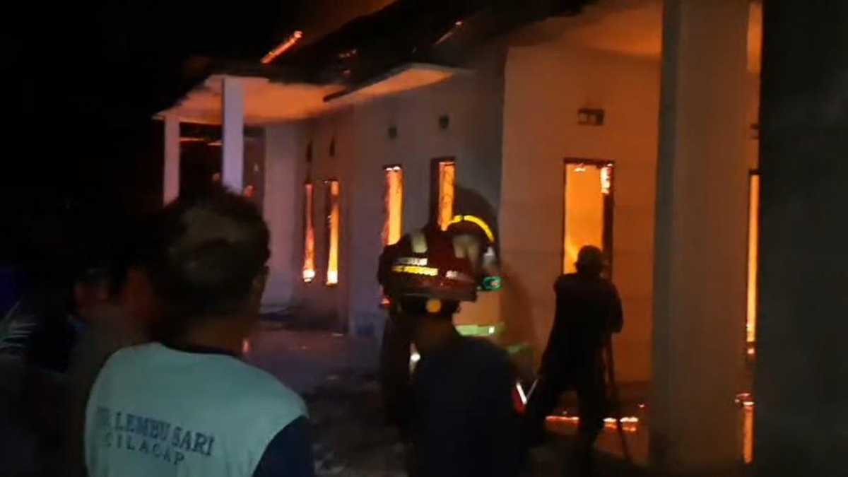 Tragis! Dua Anak Tewas Terjebak Kebakaran Rumah di Lampung