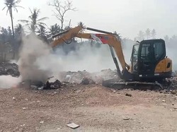 Hari Keempat, Kebakaran di TPA Liar Waringinkurung Masih Belum Padam