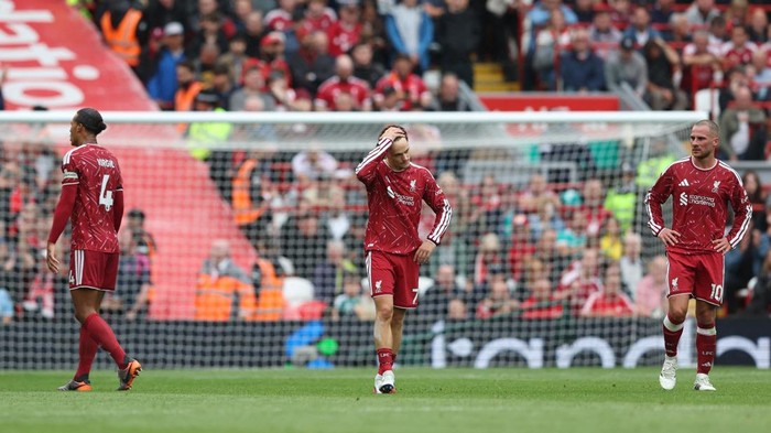 Liverpool masih puasa kemenangan di Liga Inggris.