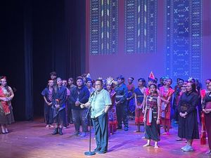 Nonton Bareng Teater di TIM, Rano Kenang Momen Tampil di Panggung Saat Remaja