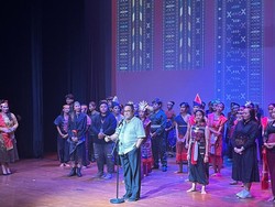 Nonton Bareng Teater di TIM, Rano Kenang Momen Tampil di Panggung Saat Remaja