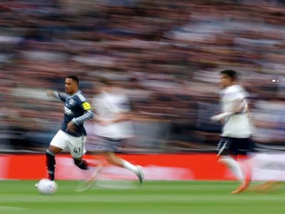 Tottenham Makin Terpuruk, Newcastle Bekuk The Lilywhites 2-0