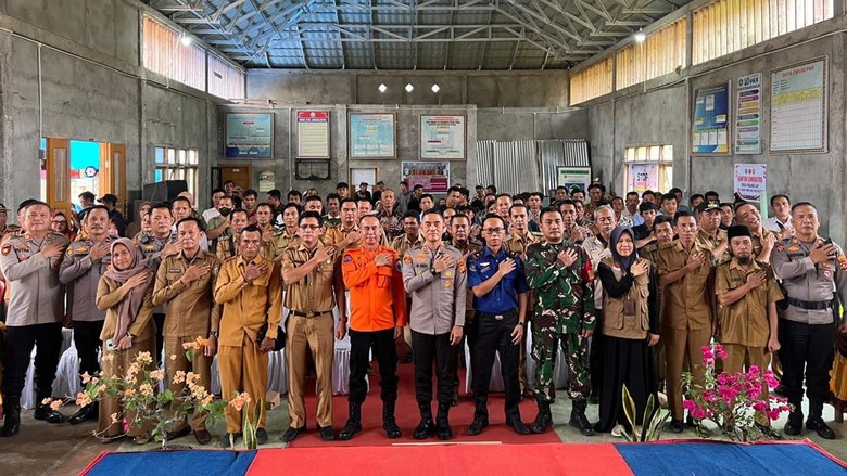 Libatkan 500 Warga, Polres OKU Selatan Sosialisasikan MPA Cegah Karhutla