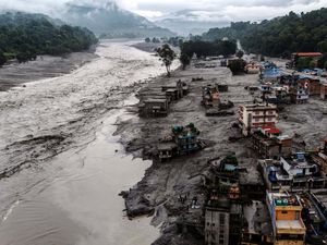 Korban Banjir Nepal Tembus 781 Jiwa, Ribuan Orang Masih Hilang