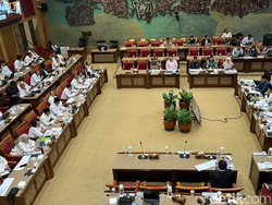 Mendikdasmen Usul Tambahan Rp 157 T, Termasuk Revitalisasi 100 Ribu Sekolah
