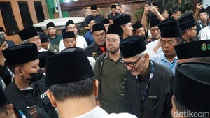 Terpilih Rais Aam PBNU Lagi, Ini Catatan AHWA untuk KH Miftachul Akhyar