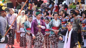 Ribuan Masyarakat Trenggalek Sambut Antusias Peringatan Hari Jadi ke-832