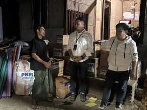 Kebakaran Desa Sade, PNM Bantu Nasabah Mekaar Lewati Masa Sulit