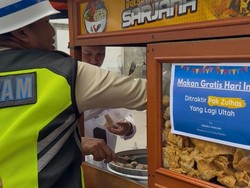 Zulhas Borong Dagangan 19 UMKM, Pedagang: Alhamdulillah Senang Sekali