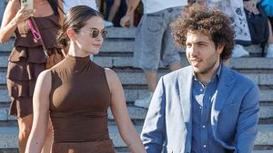 Mesranya Selena Gomez dan Benny Blanco, Gandengan Tangan Terus di Venice