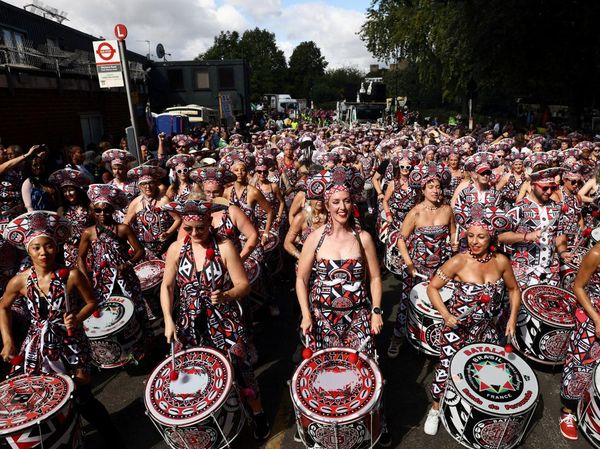 Semarak Karnaval Notting Hill 2026, Ribuan Peserta Tumpah Ruah di London