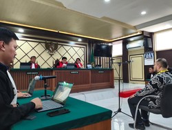 Alasan Hakim Kini Bebankan Uang Pengganti Rp 5 M ke Ibam di Kasus Chromebook