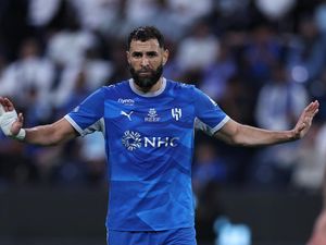 Benzema Resmi Tinggalkan Al Hilal