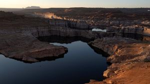 Lake Powell Mengering, Krisis Air Mengintai