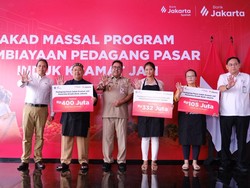 Pemprov DKI Salurkan Bantuan Modal Rp 48 M ke 167 Pedagang Pasar Kramat Jati