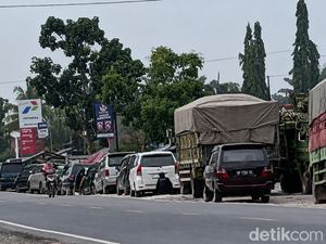 Antrean Pertalite di Palangka Raya Masih Mengular, Jalur Khusus Disiapkan