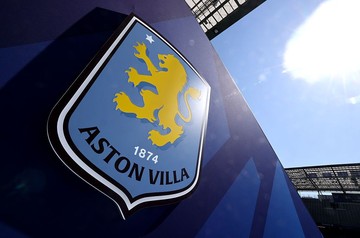 Aston Villa Turun Mesin