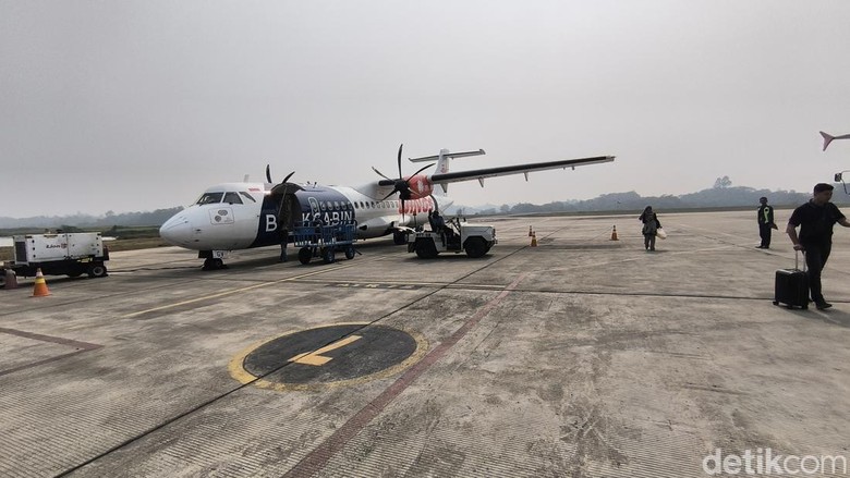 Penerbangan di Bandara Berau Terganggu, Jarak Pandang 1.800-500 Meter