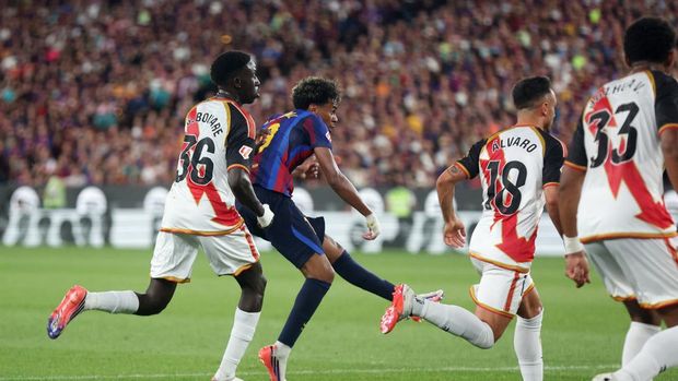 Soccer Football - LaLiga - FC Barcelona v Rayo Vallecano - Spotify Camp Nou, Barcelona, Spain - August 31, 2026 FC Barcelona's Lamine Yamal scores their second goal REUTERS/Bruna Casas