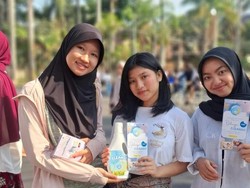 Cleanso, Inovasi Deterjen Cair dari Kulit Pisang Karya Mahasiswa UB