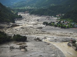 Korban Tewas Banjir Nepal-Tibet Bertambah, Capai 1.225 Orang