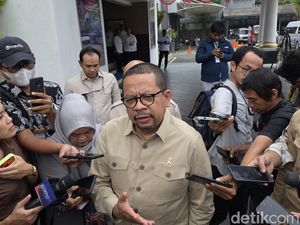 Video Bakom Minta Humas Kementerian Punya Jubir dan Rutin Presscon