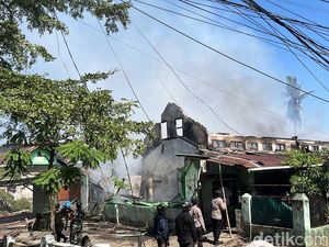 Kebakaran Asrama TNI Mattoanging Makassar Hanguskan 35 Rumah, 2 Warga Luka