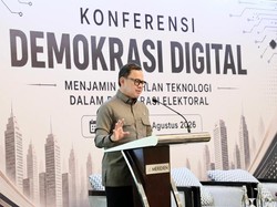 Bahas Pemilu Digital, Wamendagri Bima Arya Sampaikan Risiko-Manfaat
