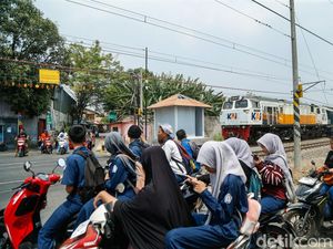 KAI Perkuat Keselamatan Perlintasan Sebidang