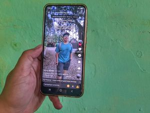 Viral Kreator Malaysia Kaget Tarif Konten Rumah Pengabdi Setan