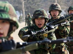 Korsel Pertimbangkan Wajib Militer untuk Perempuan
