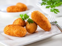 Resep Kroket Kentang Daging Cincang yang Lembut Buat Stok Camilan
