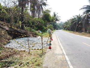 Sinkhole di Seblat Bengkulu Utara yang Semburkan Air Laut Ditutup