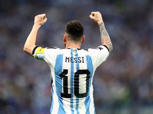 Video Tribute untuk Messi di Rosario Setelah Pengumuman Pensiun dari Timnas