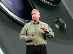 Phil Schiller Mundur dari App Store di Hari Terakhir Tim Cook
