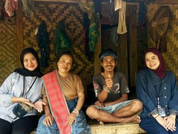 PNM Salurkan Pembiayaan ke 3 Perempuan Suku Baduy untuk Usaha Hasil Bumi