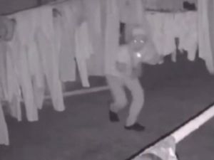 CCTV Rekam Pria Curi Bra dan Celana Dalam Warga di Pesawaran Lampung
