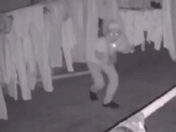 CCTV Rekam Pria Curi Bra dan Celana Dalam Warga di Pesawaran Lampung