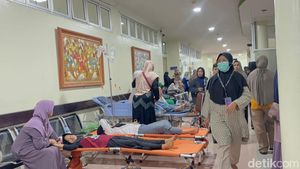 Ratusan Santri Keracunan MBG Dirawat di RSUD Notopuro Sidoarjo